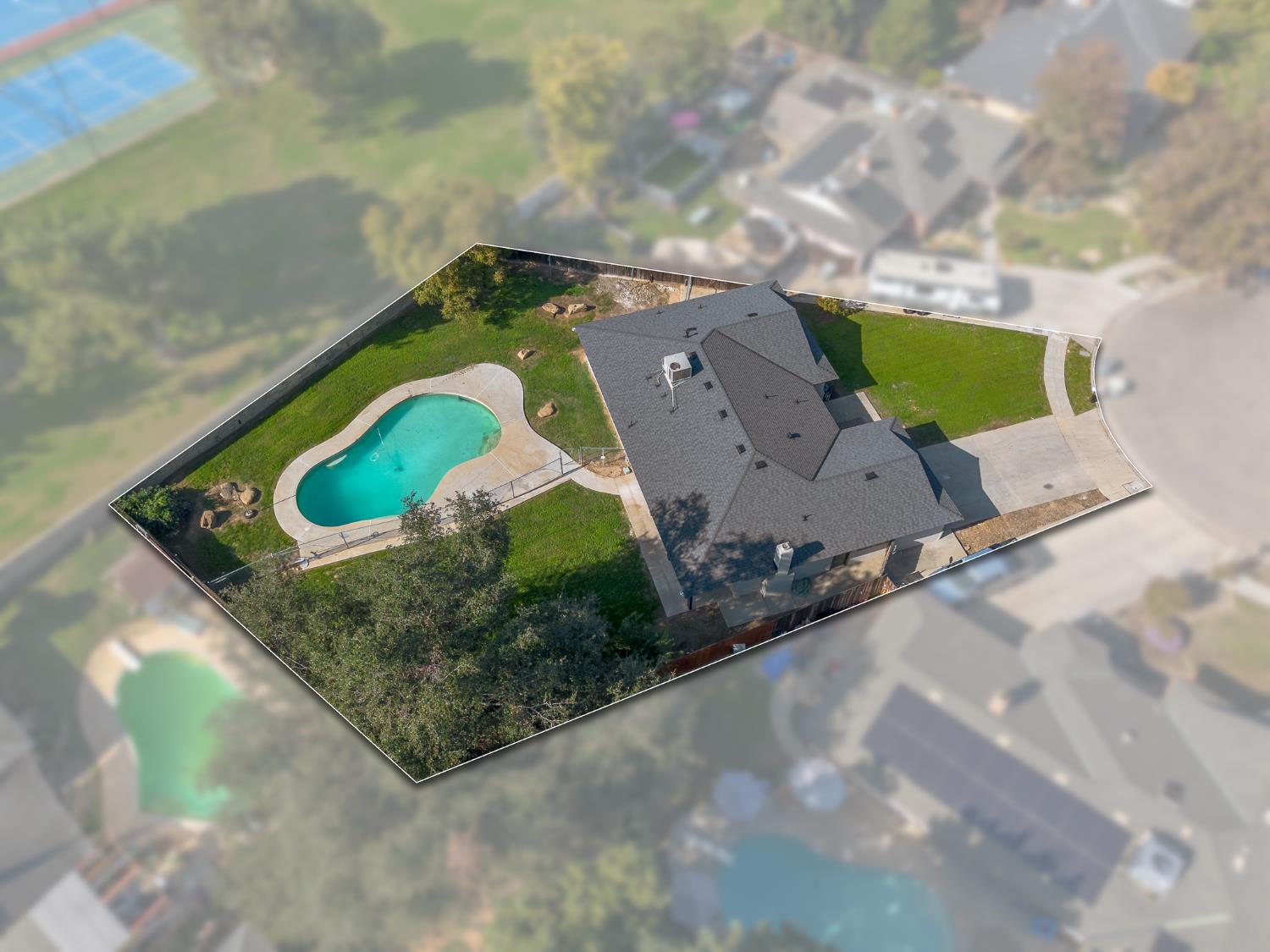 5443 N Prospect Ave, Fresno, CA 93711