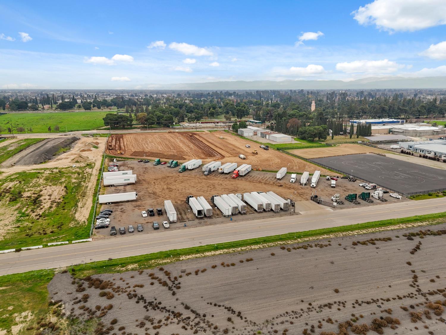 1604 W Dan Ronquillo Dr, Fresno, CA 93706