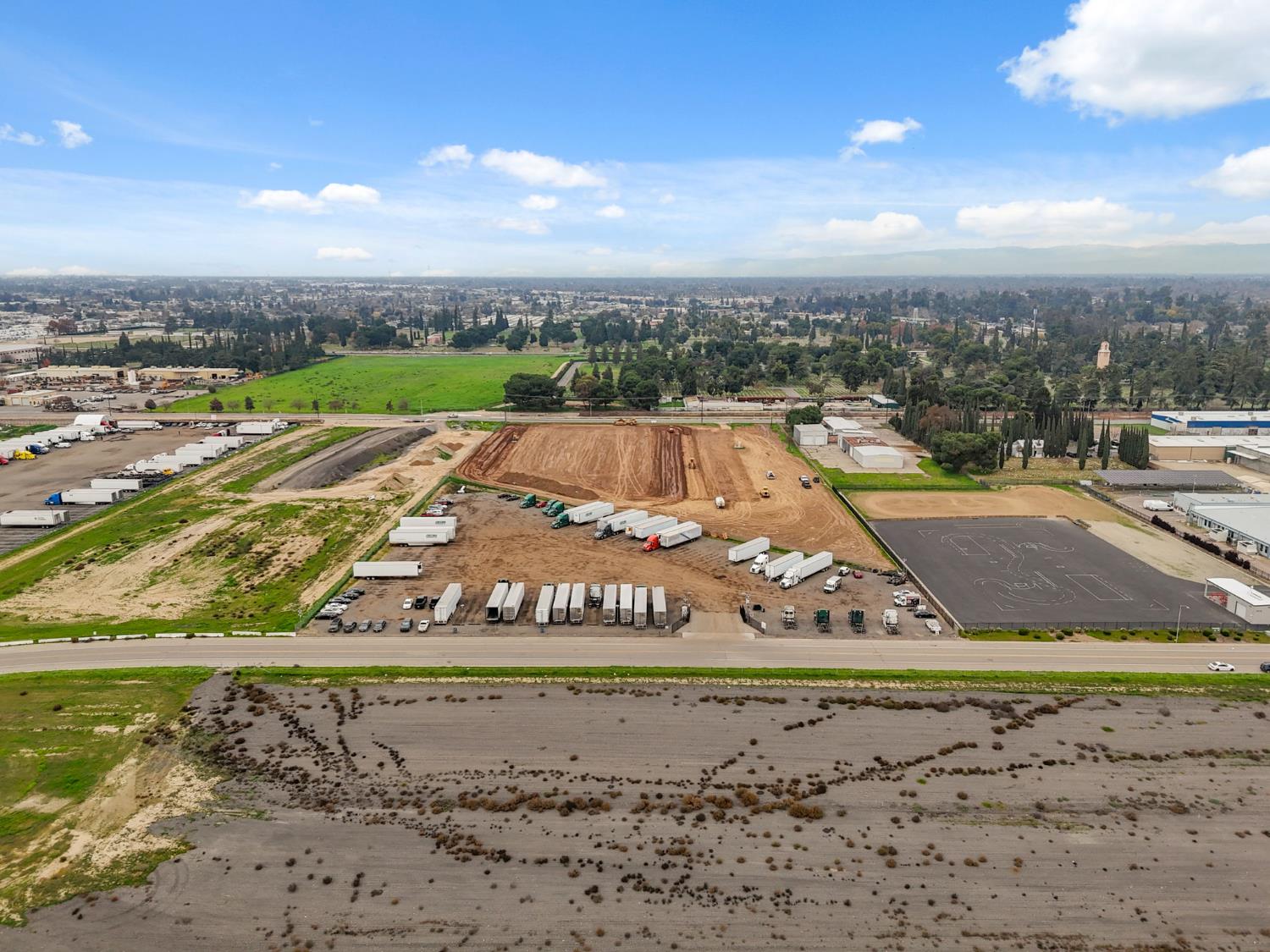 1604 W Dan Ronquillo Dr, Fresno, CA 93706