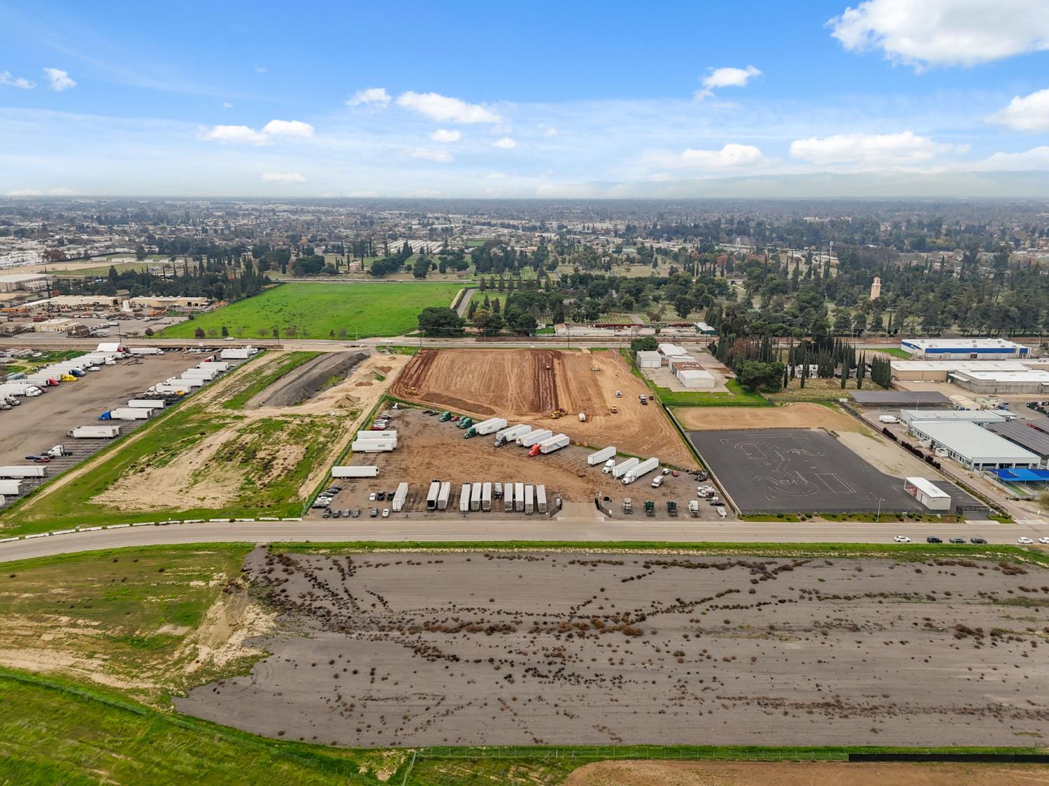 1604 W Dan Ronquillo Dr, Fresno, CA 93706