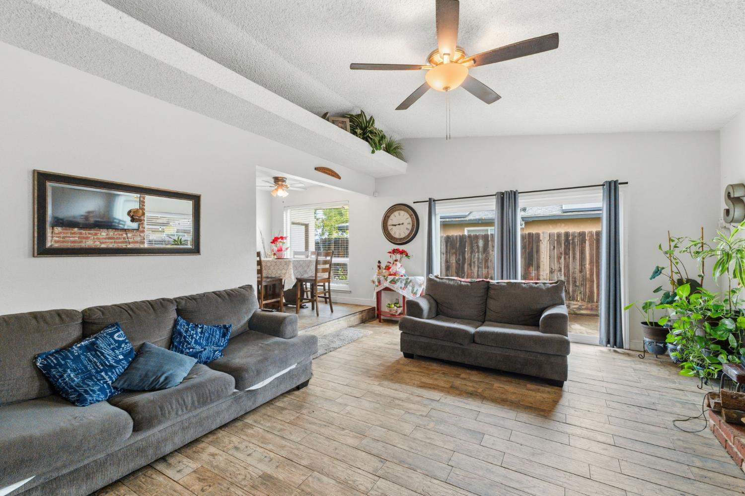 1443 E Palo Alto Ave, Fresno, CA 93710