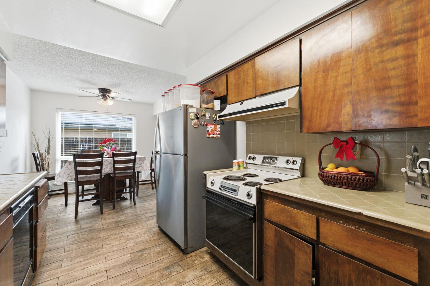 1443 E Palo Alto Ave, Fresno, CA 93710