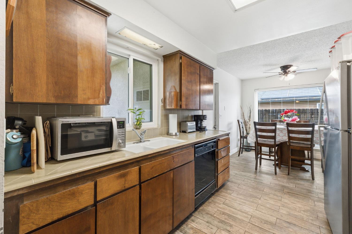 1443 E Palo Alto Ave, Fresno, CA 93710