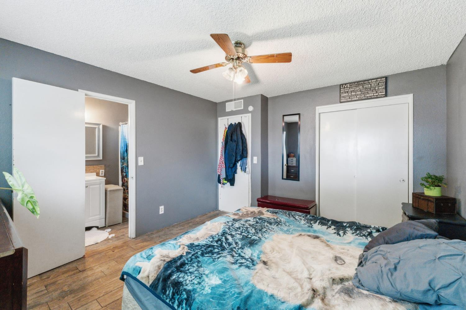 1443 E Palo Alto Ave, Fresno, CA 93710