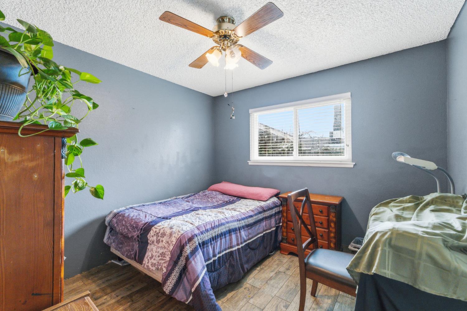 1443 E Palo Alto Ave, Fresno, CA 93710