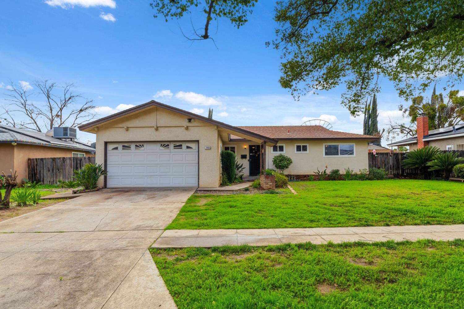 1443 E Palo Alto Ave, Fresno, CA 93710