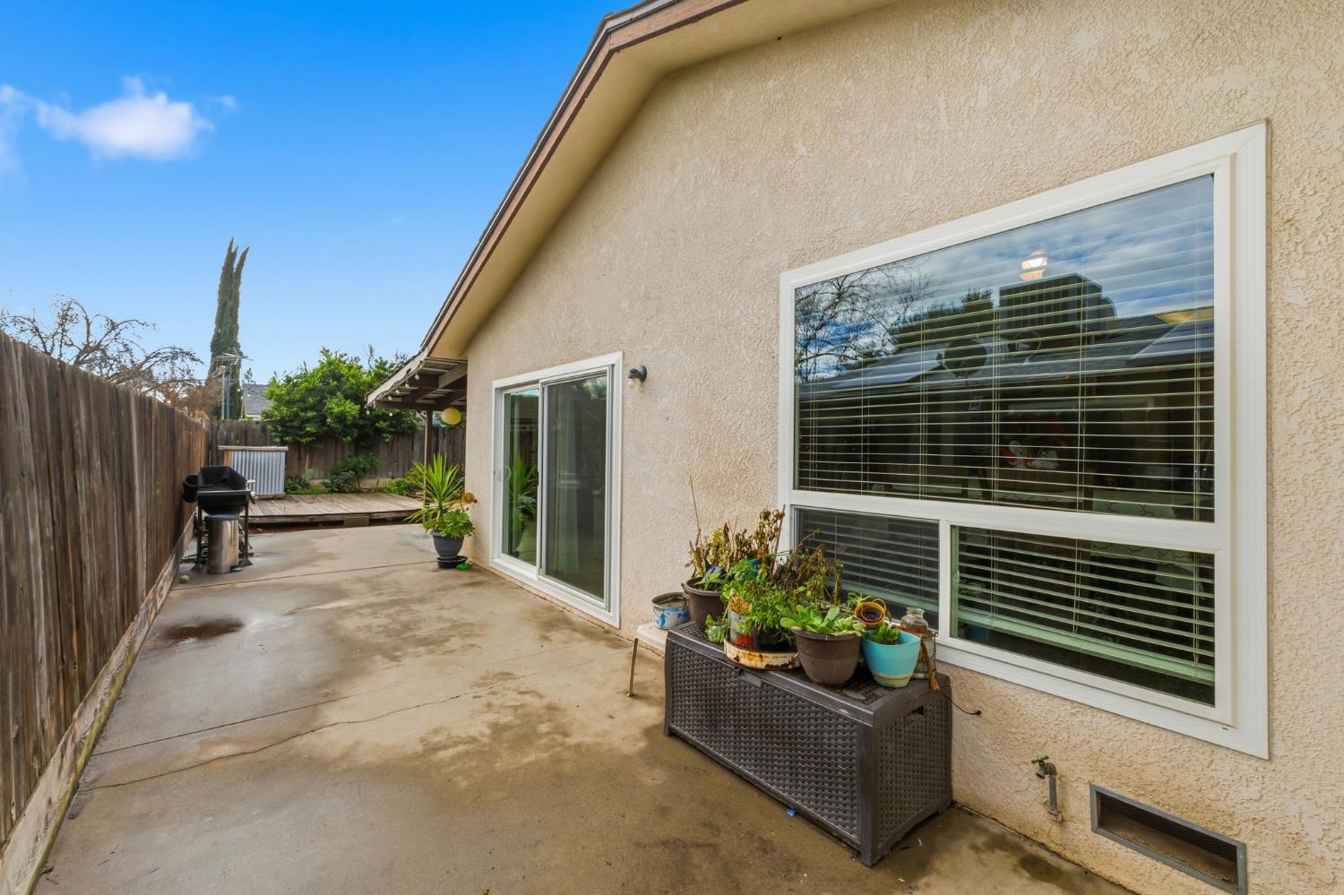 1443 E Palo Alto Ave, Fresno, CA 93710