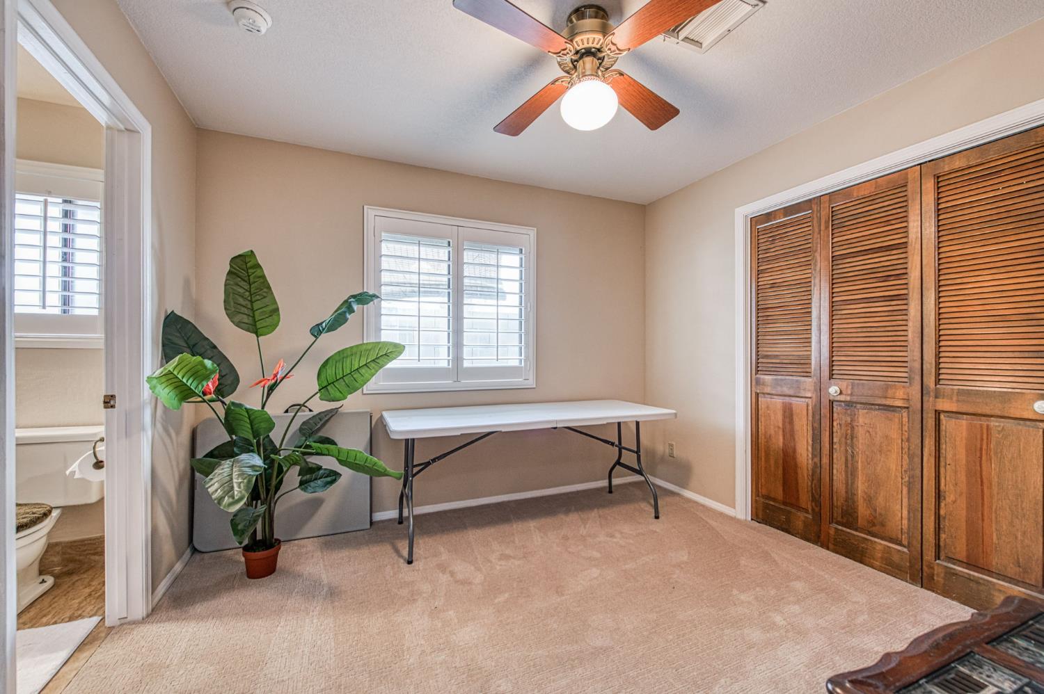 1167 Mill St, Selma, CA 93662