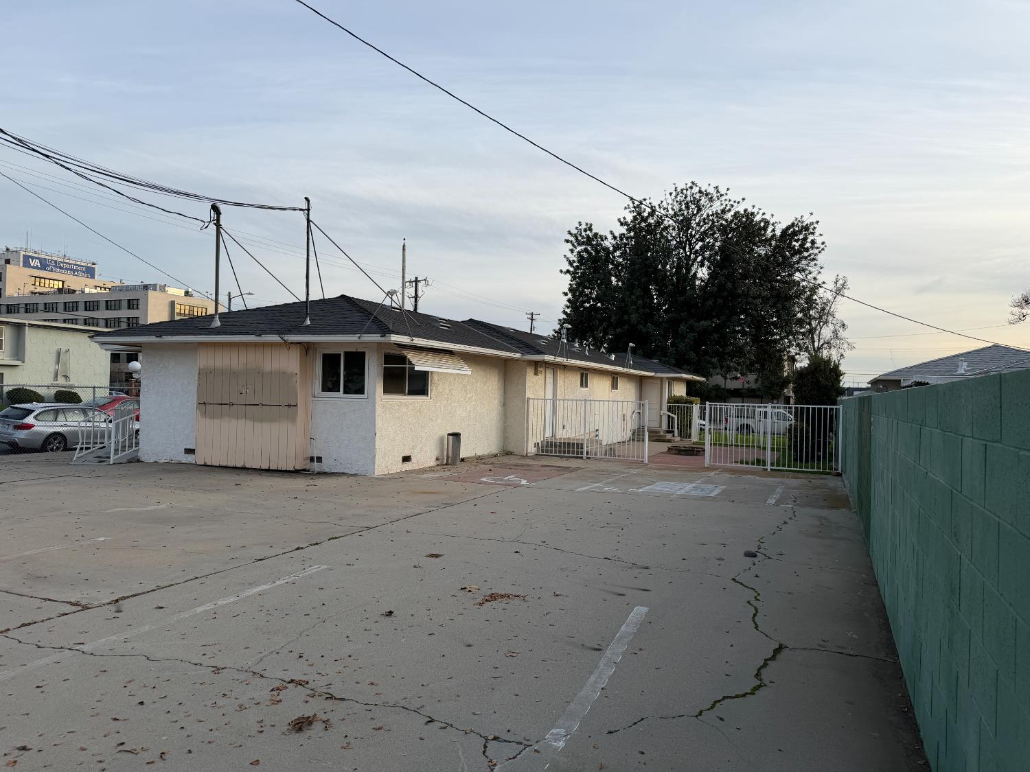 2611 N Fresno St, Fresno, CA 93703