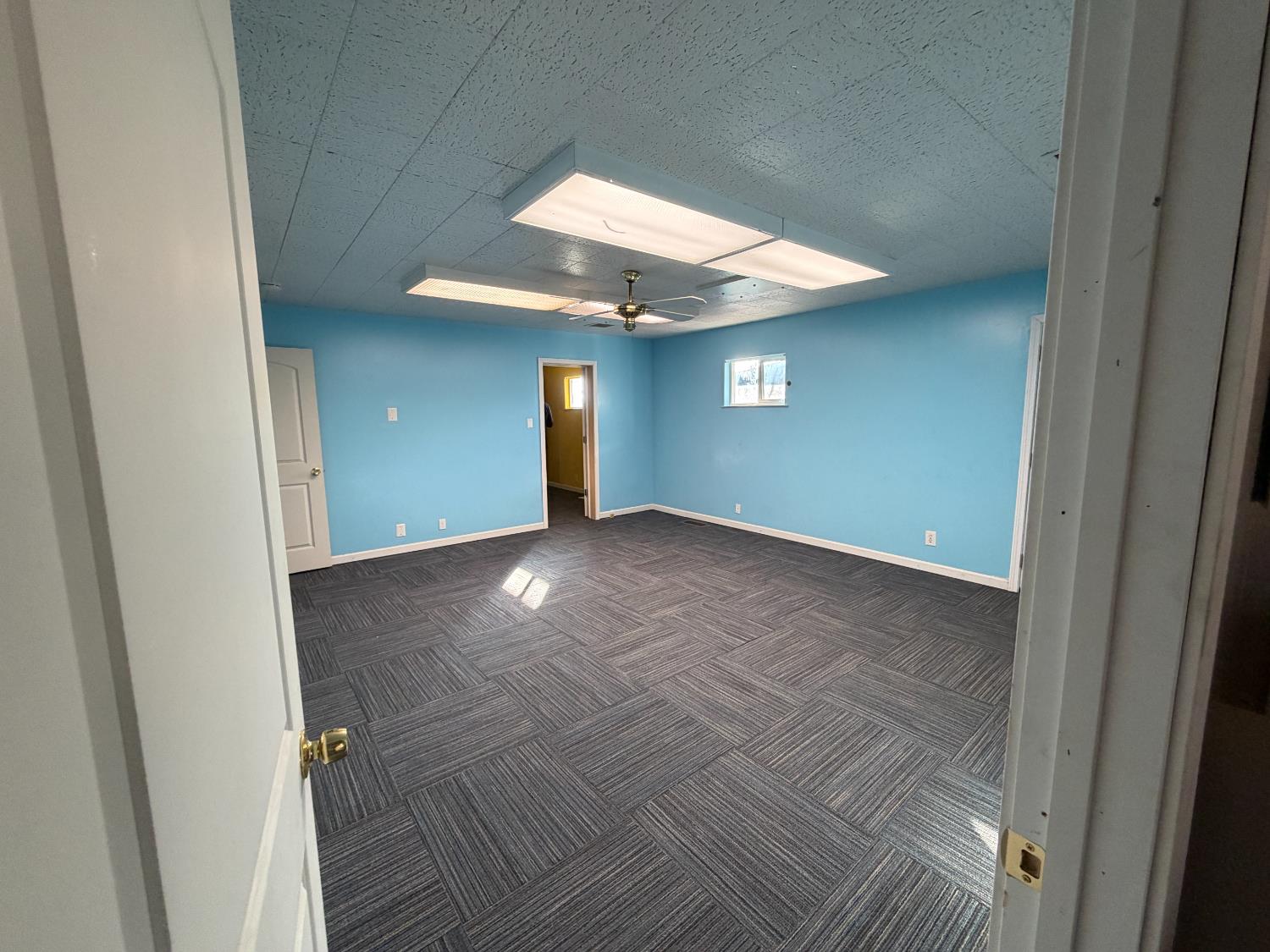 2611 N Fresno St, Fresno, CA 93703