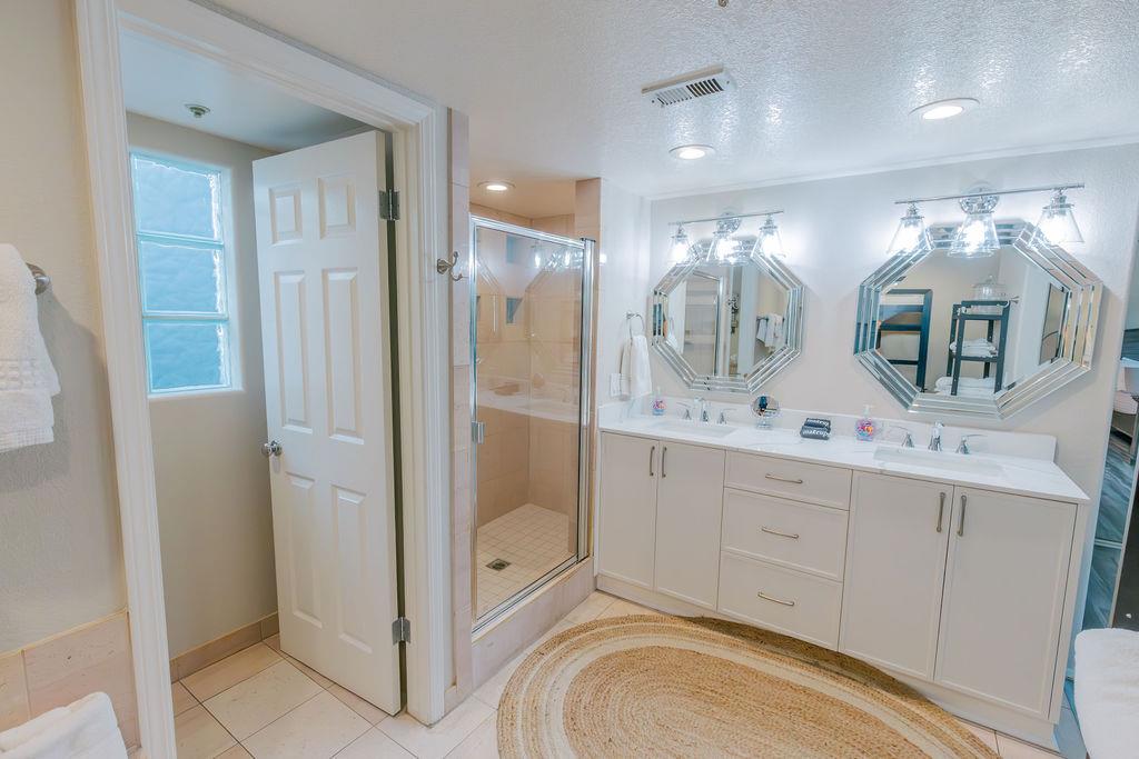 245 Park Ave #5, Pismo Beach, CA 93449