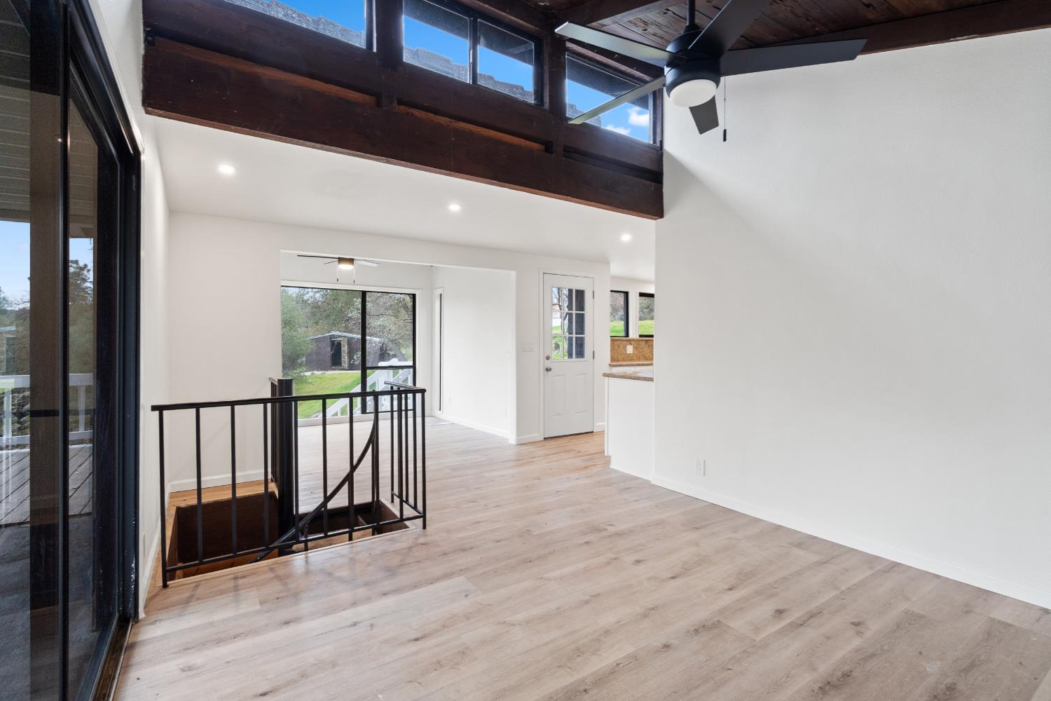 42718 Deep Forest Dr, Coarsegold, CA 93614