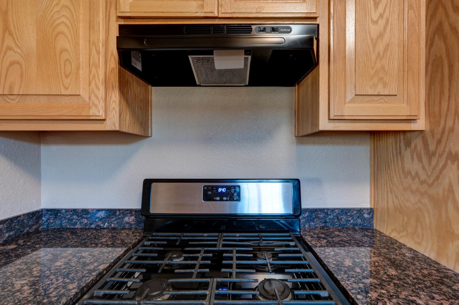 1402 S Nevada Ave, Los Banos, CA 93635