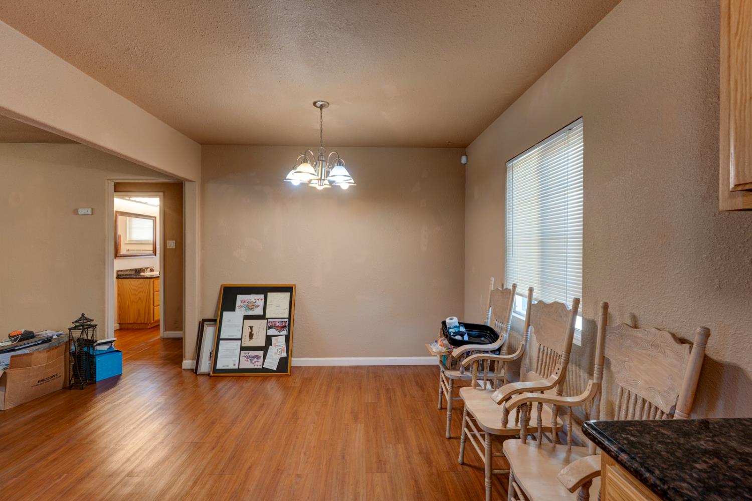 1402 S Nevada Ave, Los Banos, CA 93635