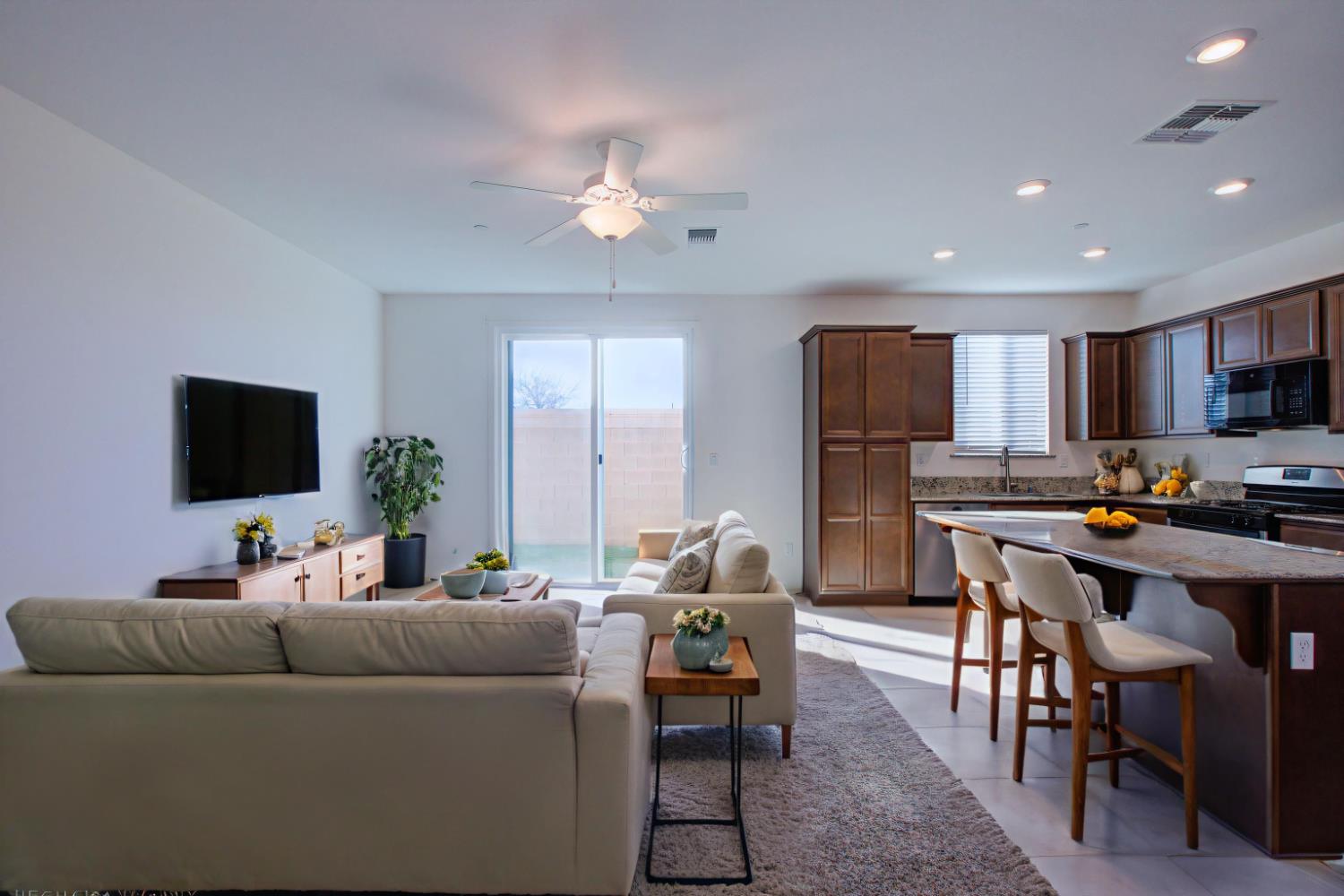 1705 Spadafore St, Los Banos, CA 93635