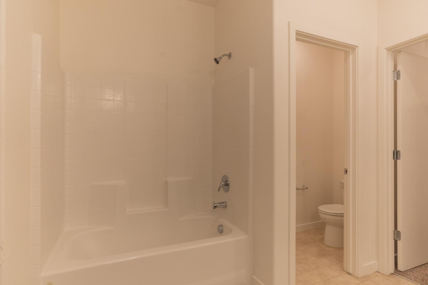 1705 Spadafore St, Los Banos, CA 93635