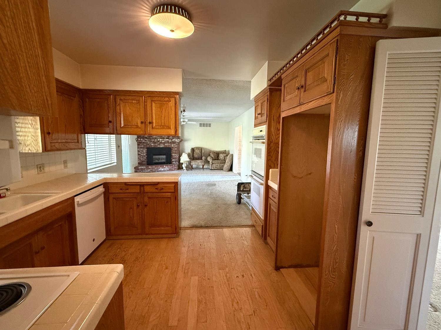 2510 W Escalon Ave, Fresno, CA 93711