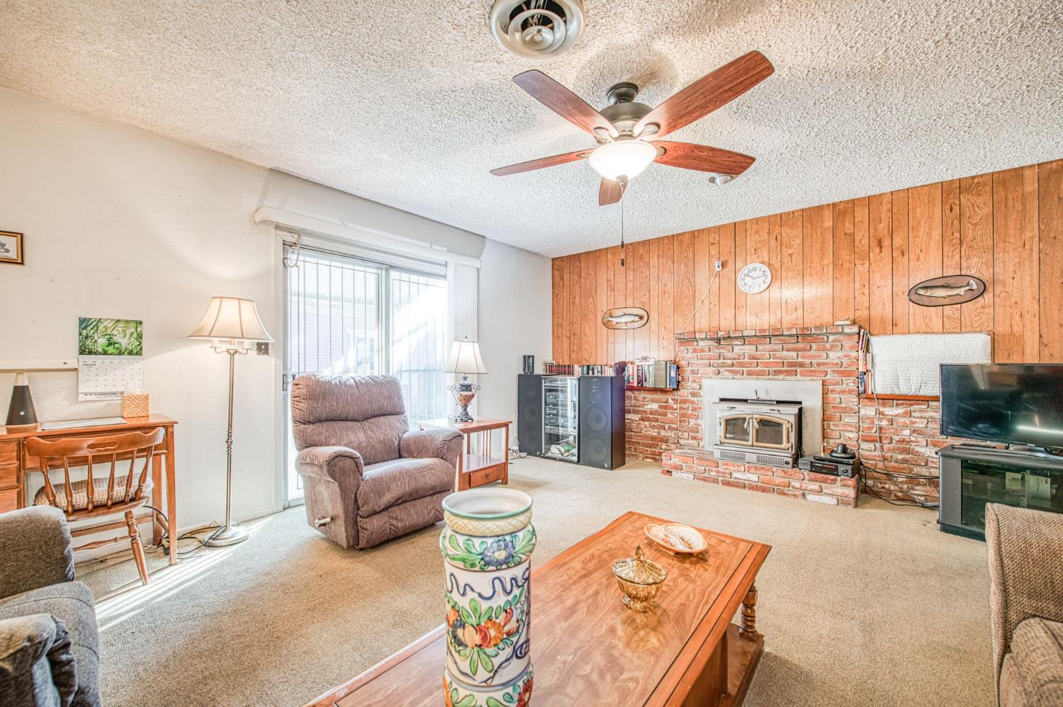 148 E Eden Ave, Fresno, CA 93706