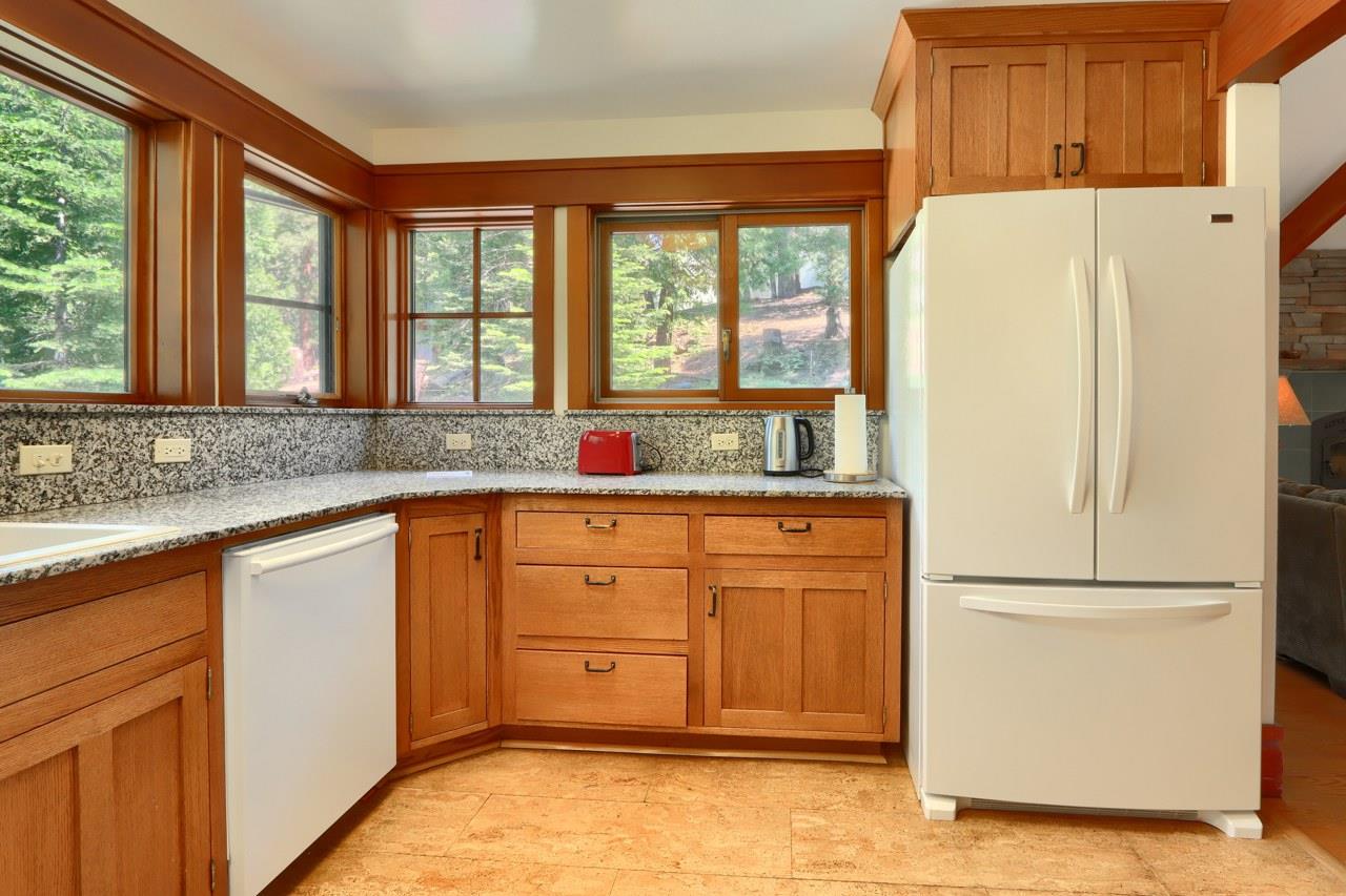 7475 Henness Cir, Yosemite West, CA 95389