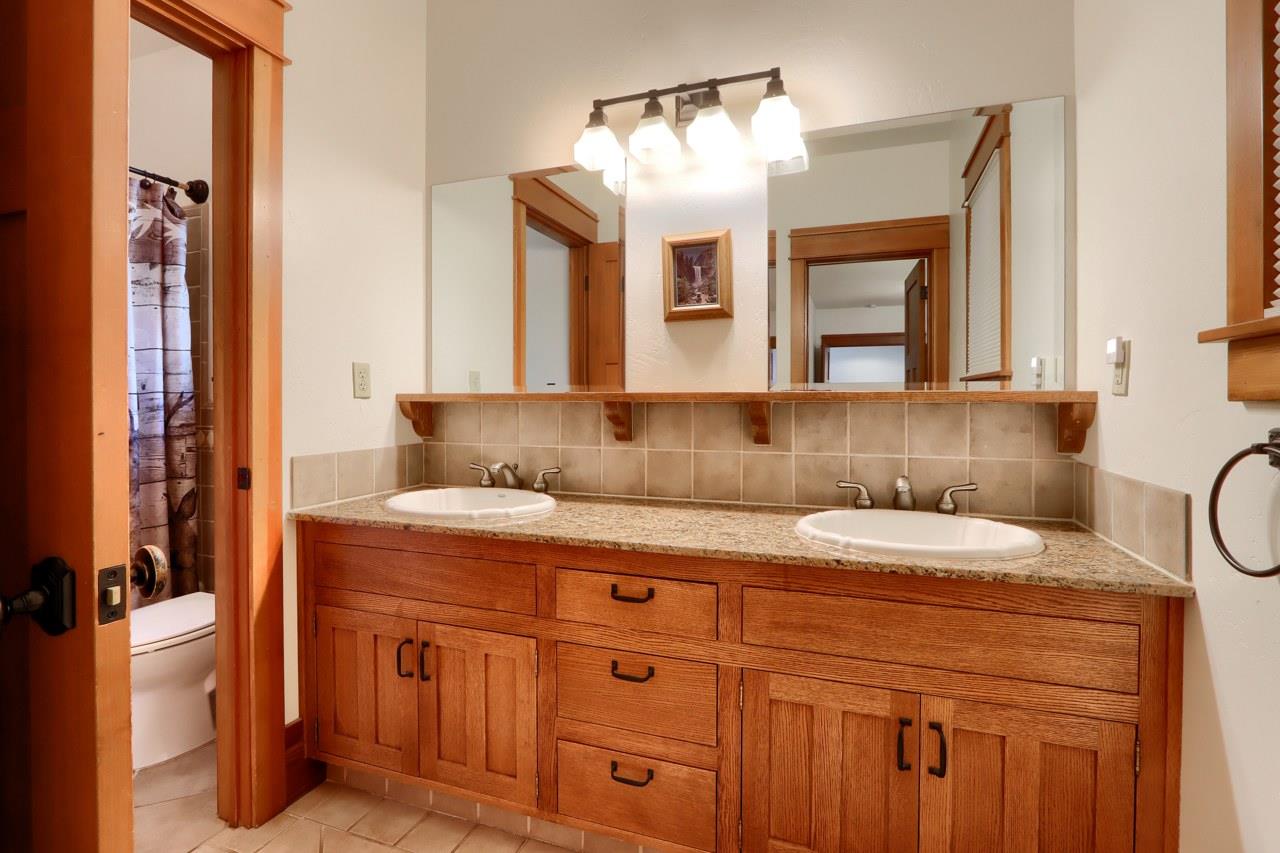 7475 Henness Cir, Yosemite West, CA 95389