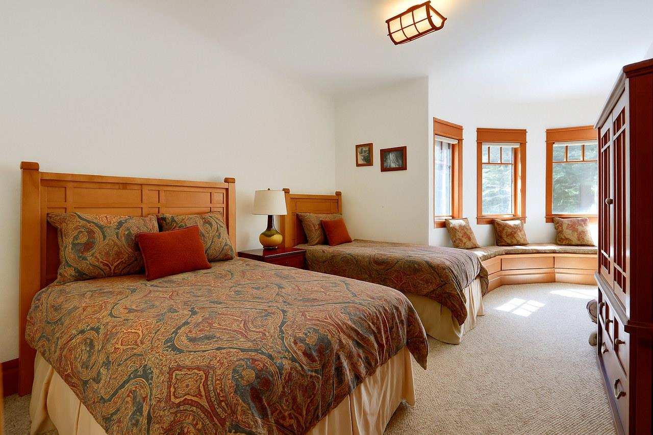 7475 Henness Cir, Yosemite West, CA 95389