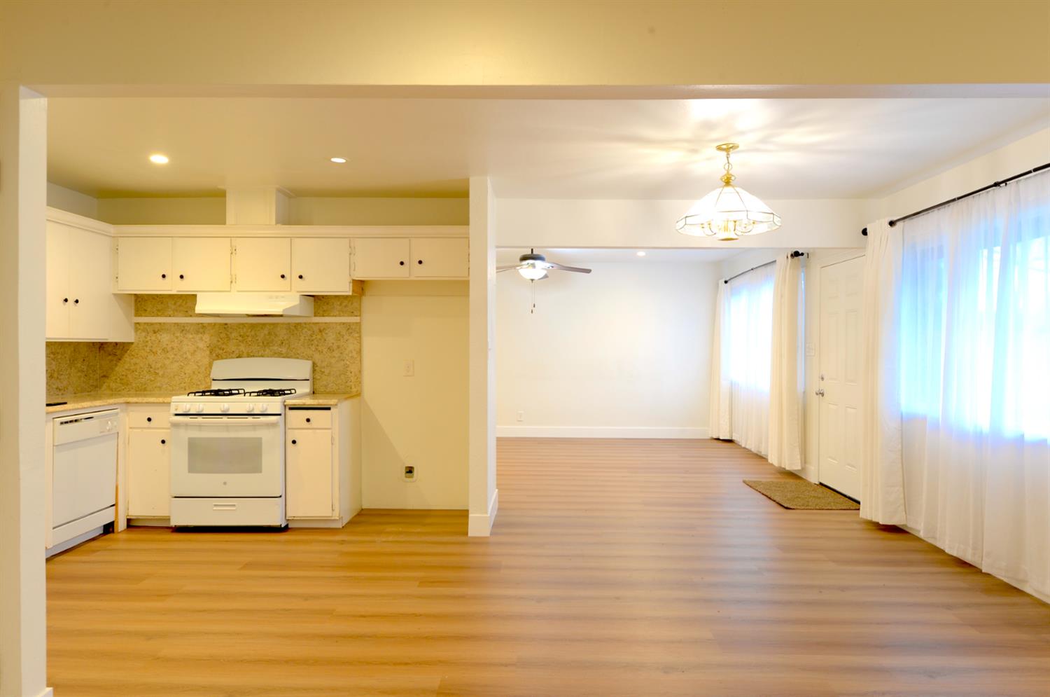 6567 N Clark St, Fresno, CA 93710