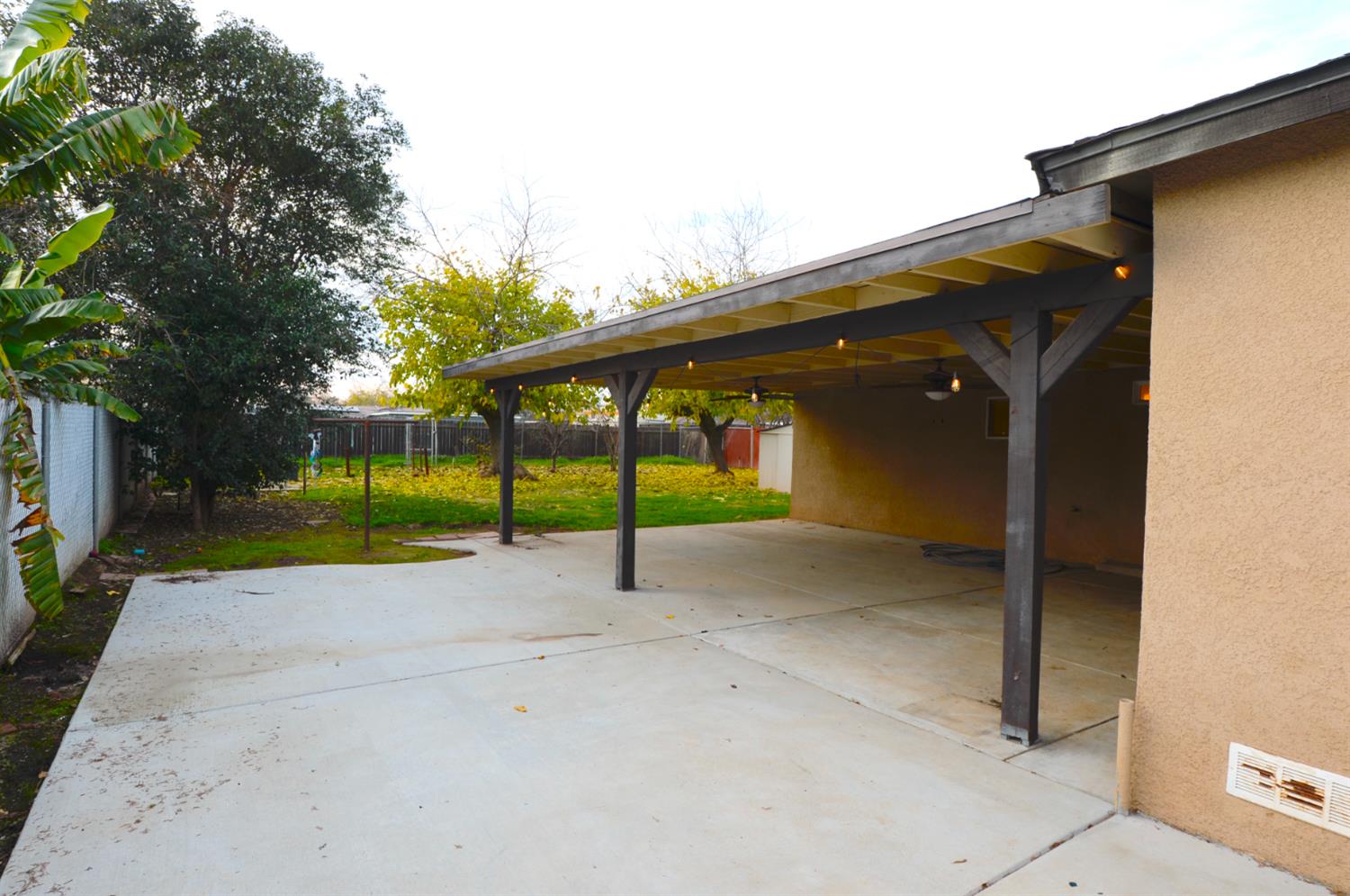 6567 N Clark St, Fresno, CA 93710