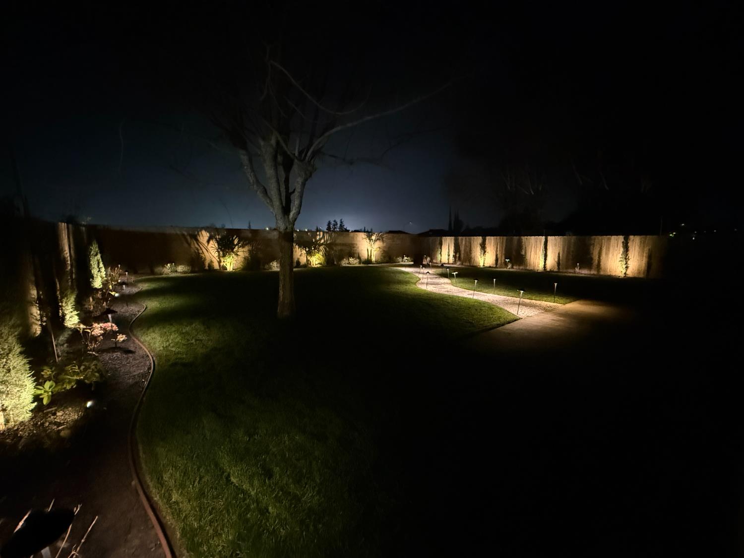 201 Exie Ln, Dinuba, CA 93618