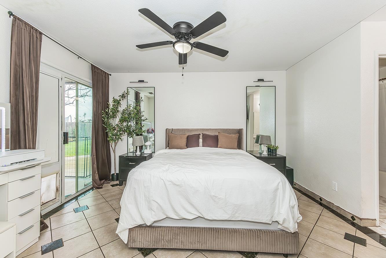 201 Exie Ln, Dinuba, CA 93618