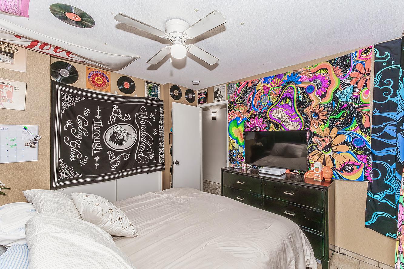 201 Exie Ln, Dinuba, CA 93618