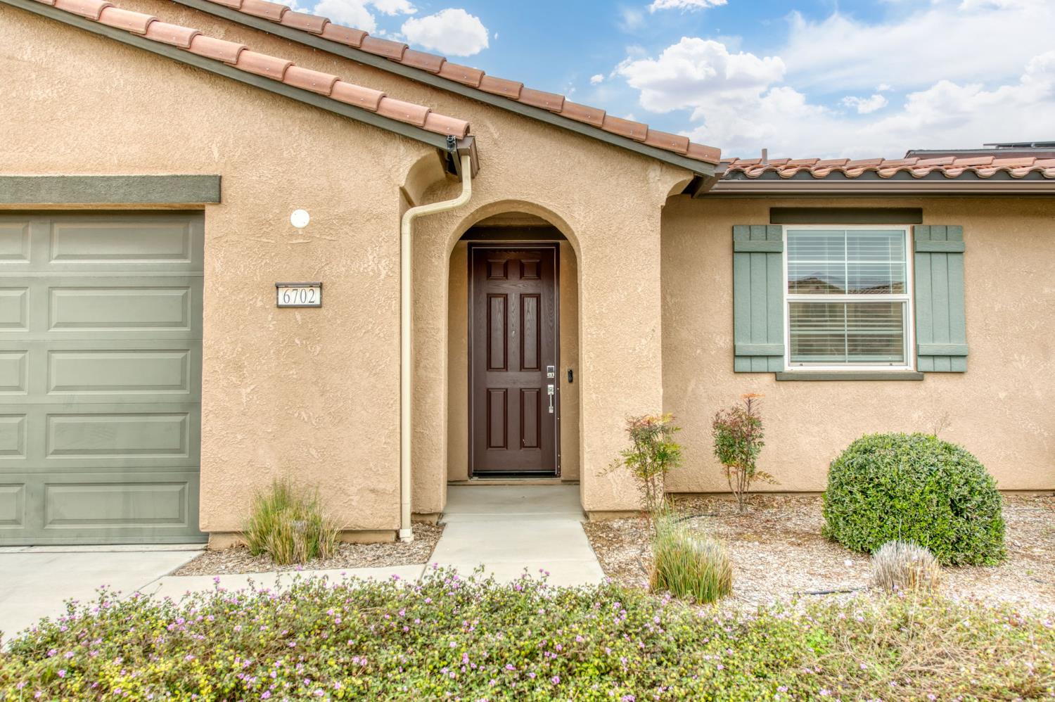 6702 E Brown Ave, Fresno, CA 93720