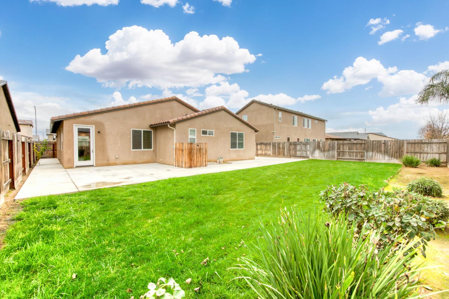 6702 E Brown Ave, Fresno, CA 93720