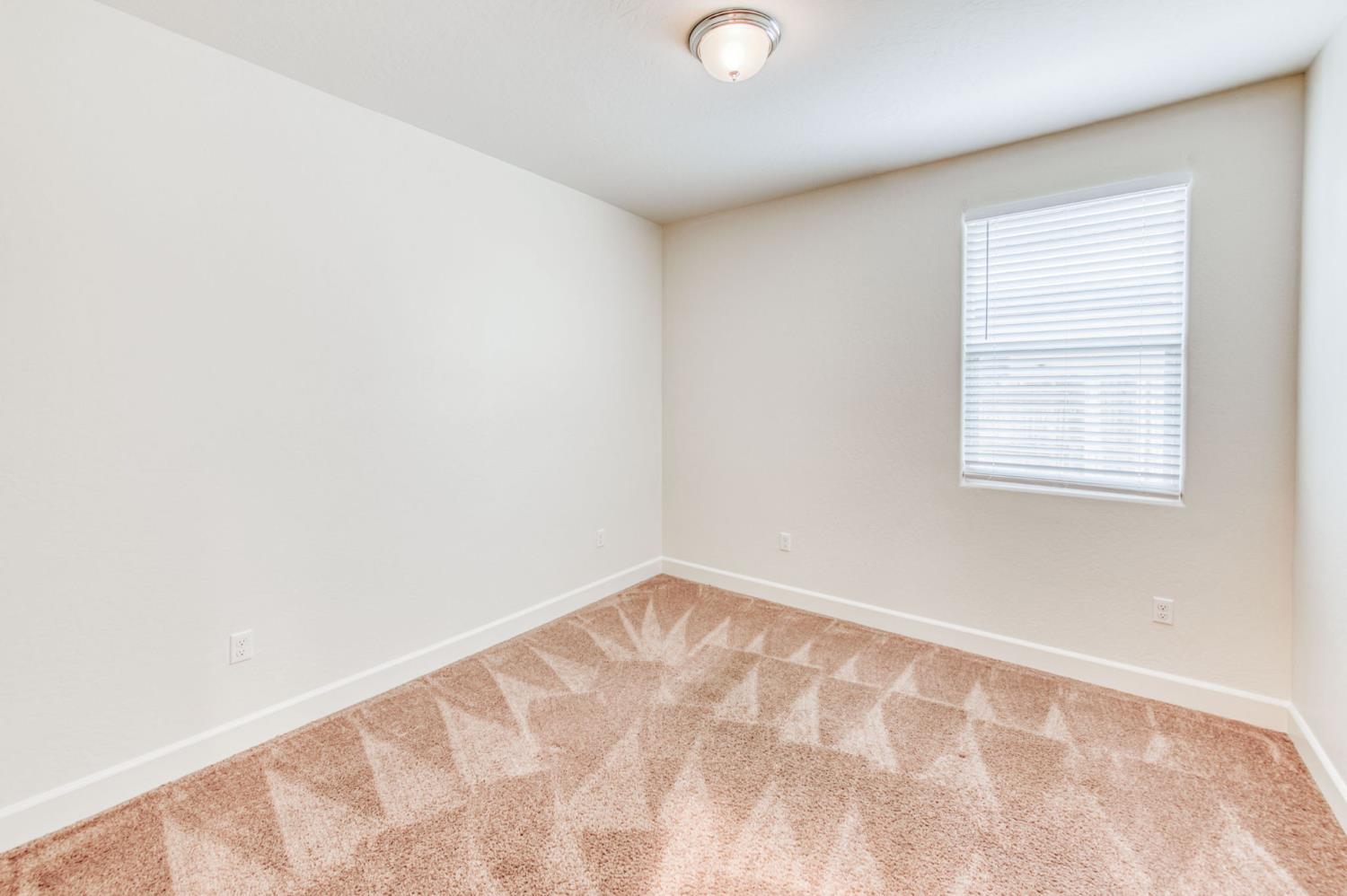 6702 E Brown Ave, Fresno, CA 93720