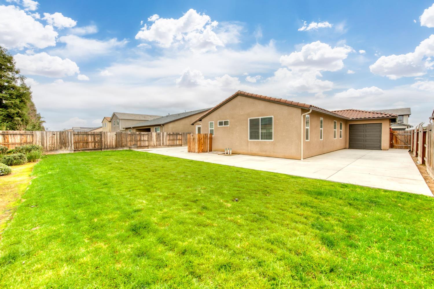 6702 E Brown Ave, Fresno, CA 93720