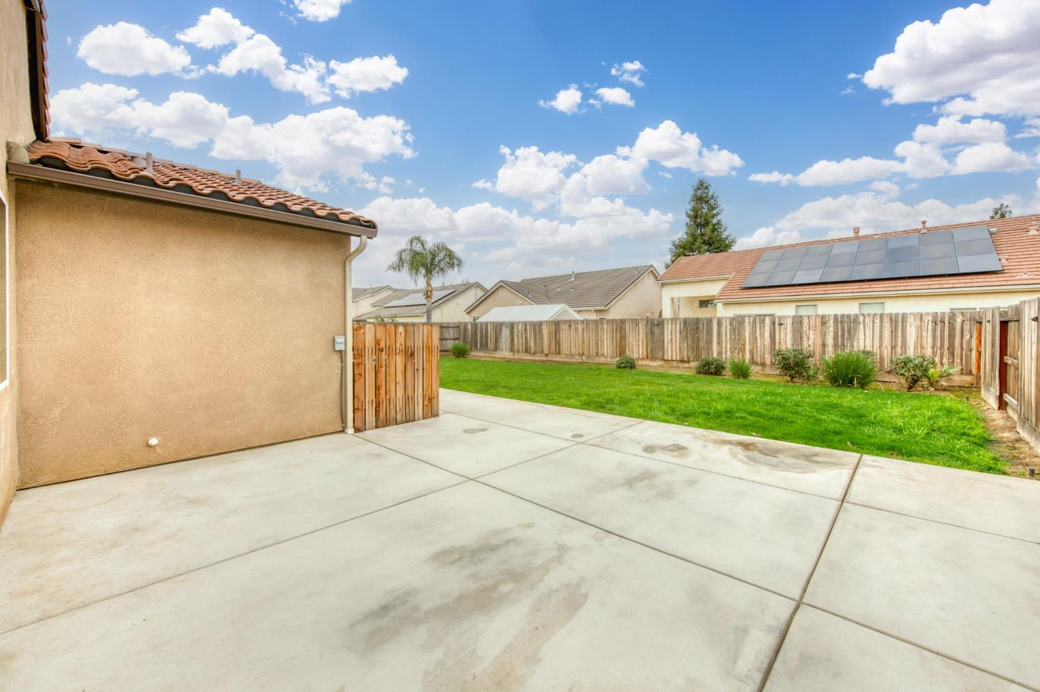 6702 E Brown Ave, Fresno, CA 93720