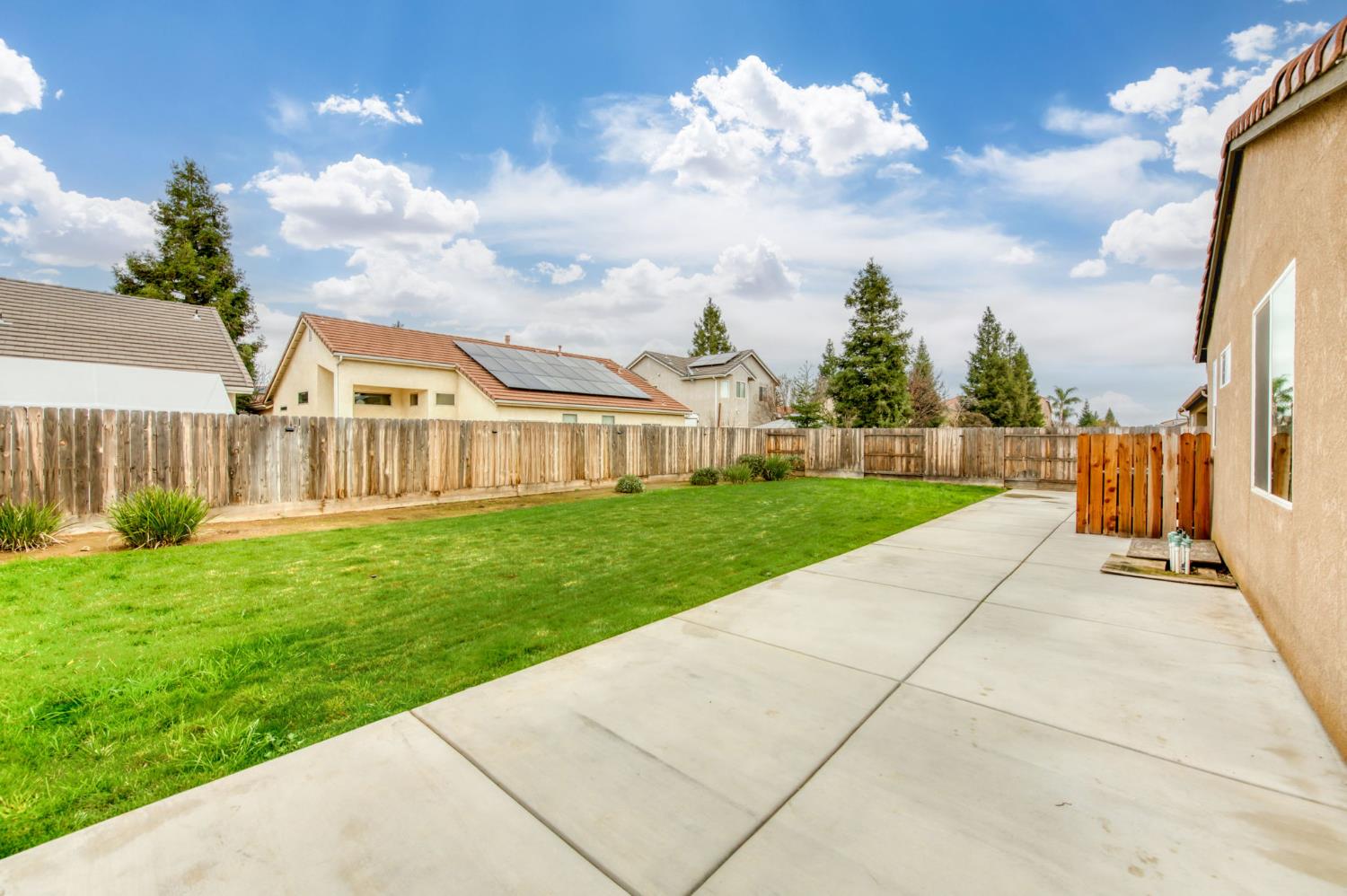 6702 E Brown Ave, Fresno, CA 93720