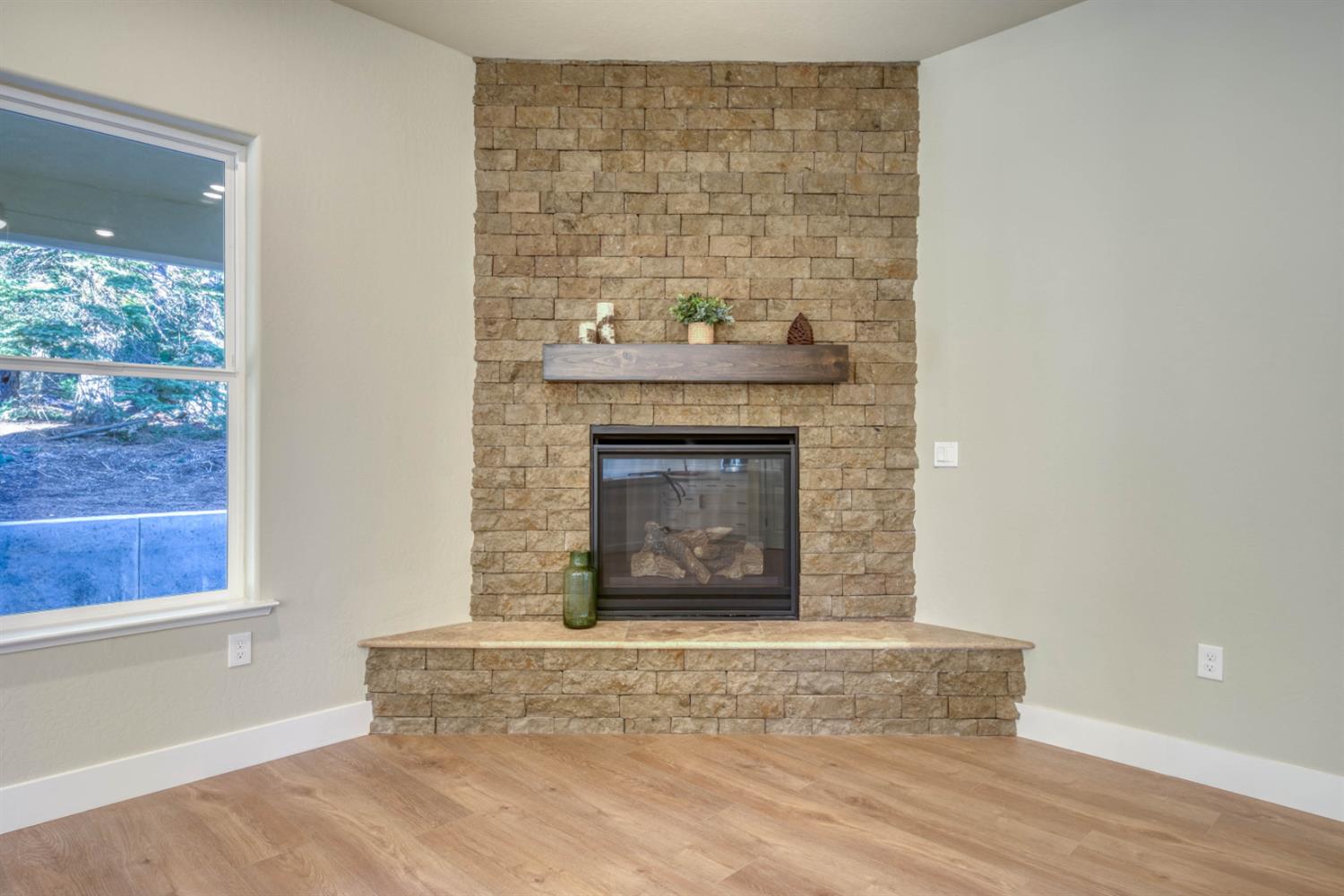 40868 Wild Iris Ln, Shaver Lake, CA 93664