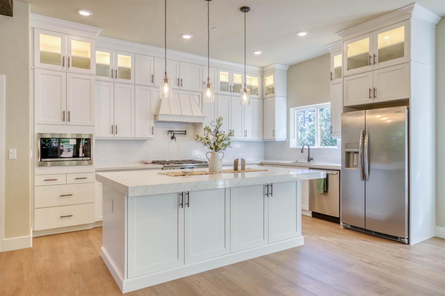 40868 Wild Iris Ln, Shaver Lake, CA 93664