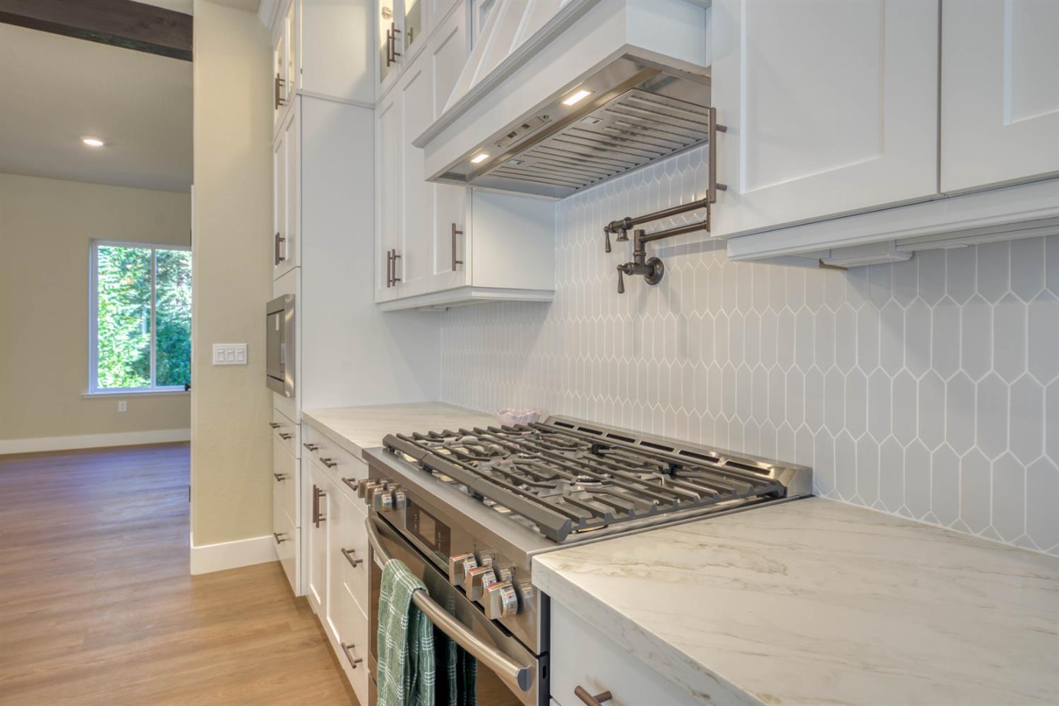 40868 Wild Iris Ln, Shaver Lake, CA 93664