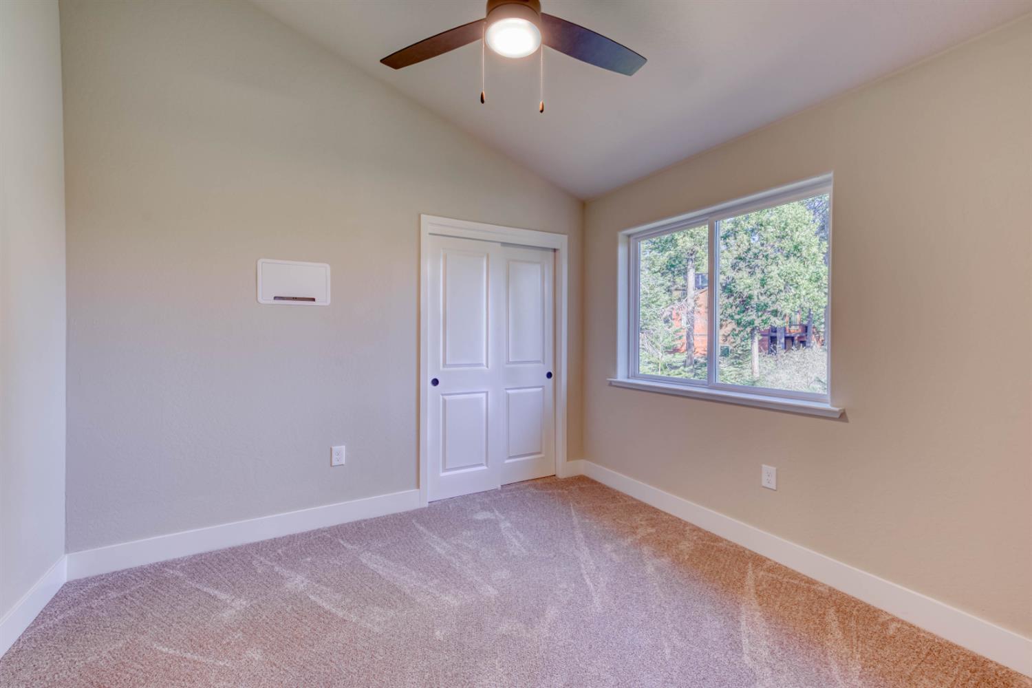 40868 Wild Iris Ln, Shaver Lake, CA 93664