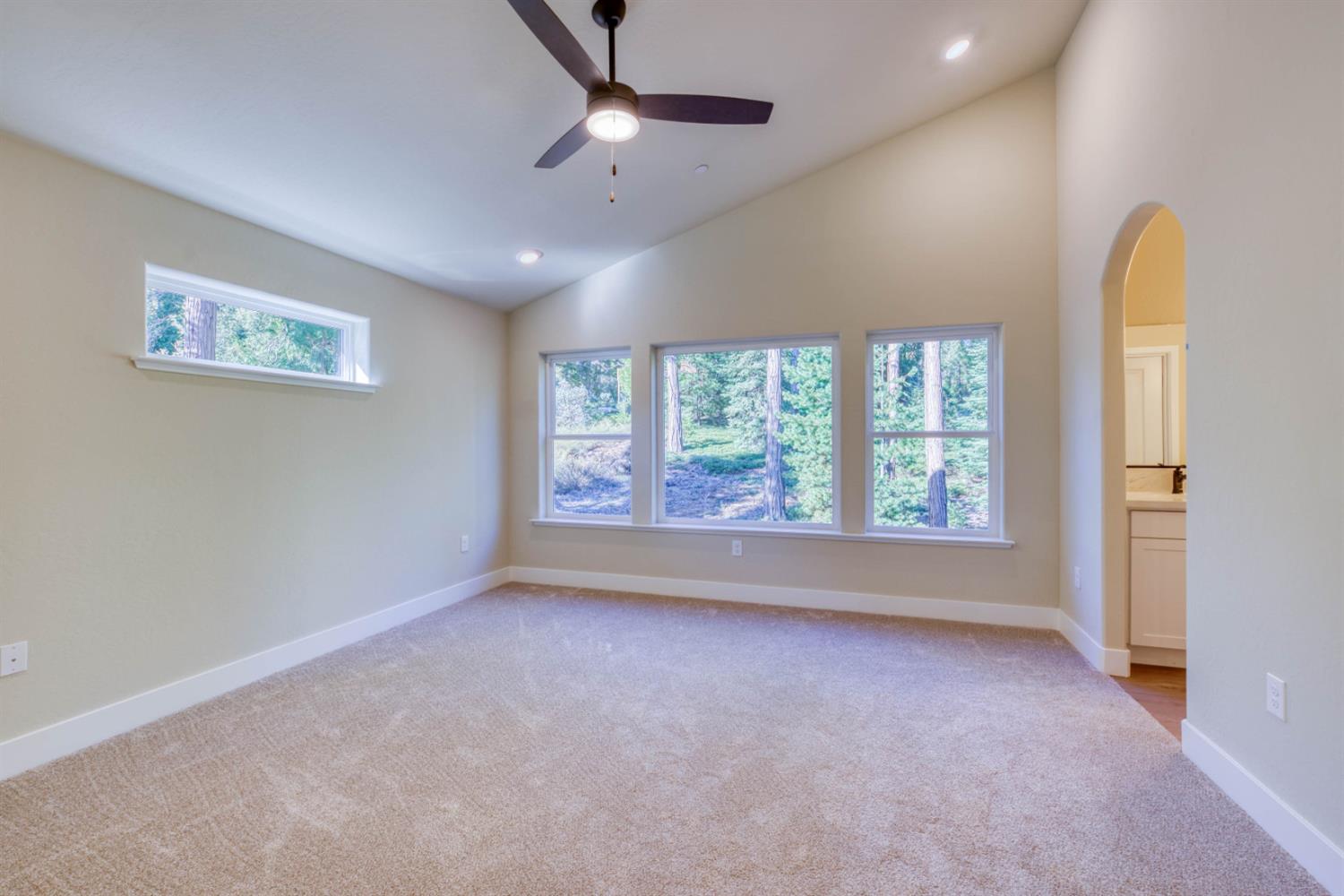 40868 Wild Iris Ln, Shaver Lake, CA 93664