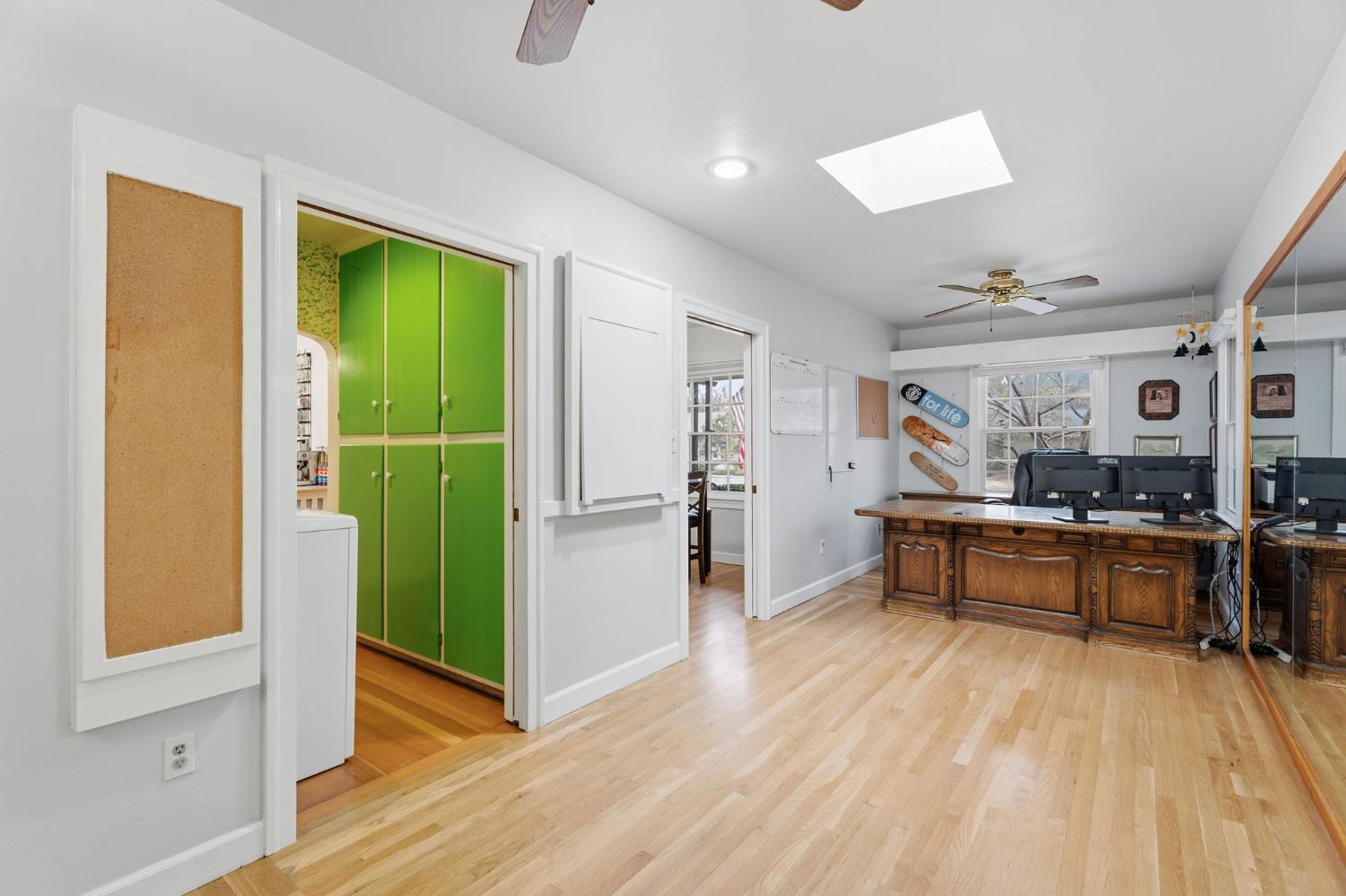 1313 W Beverly Dr, Visalia, CA 93277