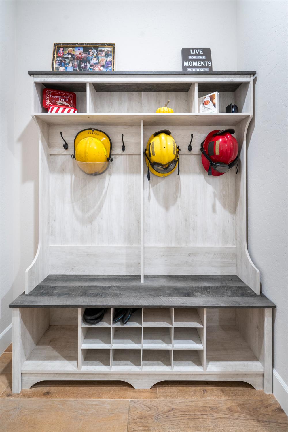 1731 N Hanson Ave, Clovis, CA 93619