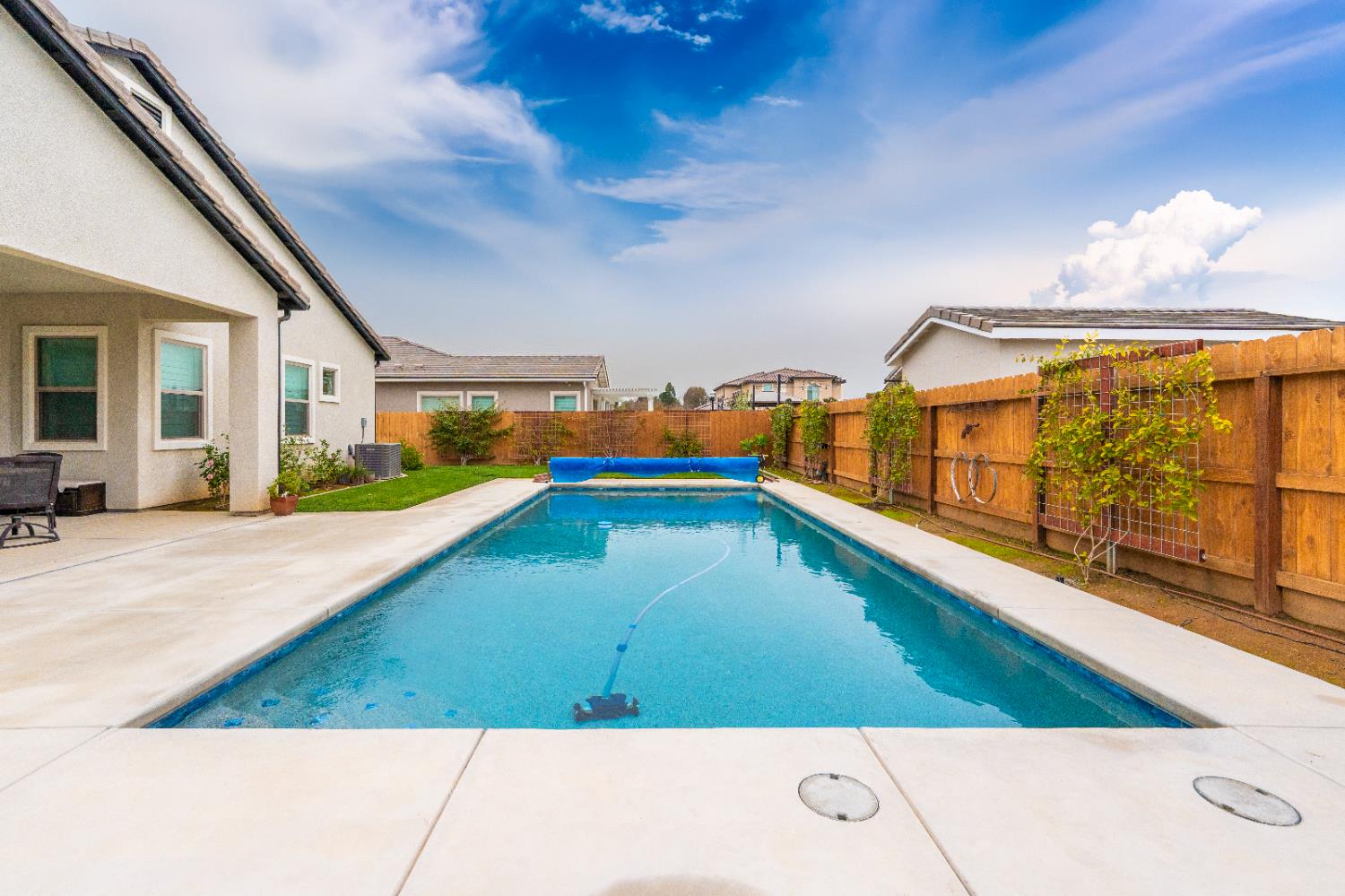 1731 N Hanson Ave, Clovis, CA 93619