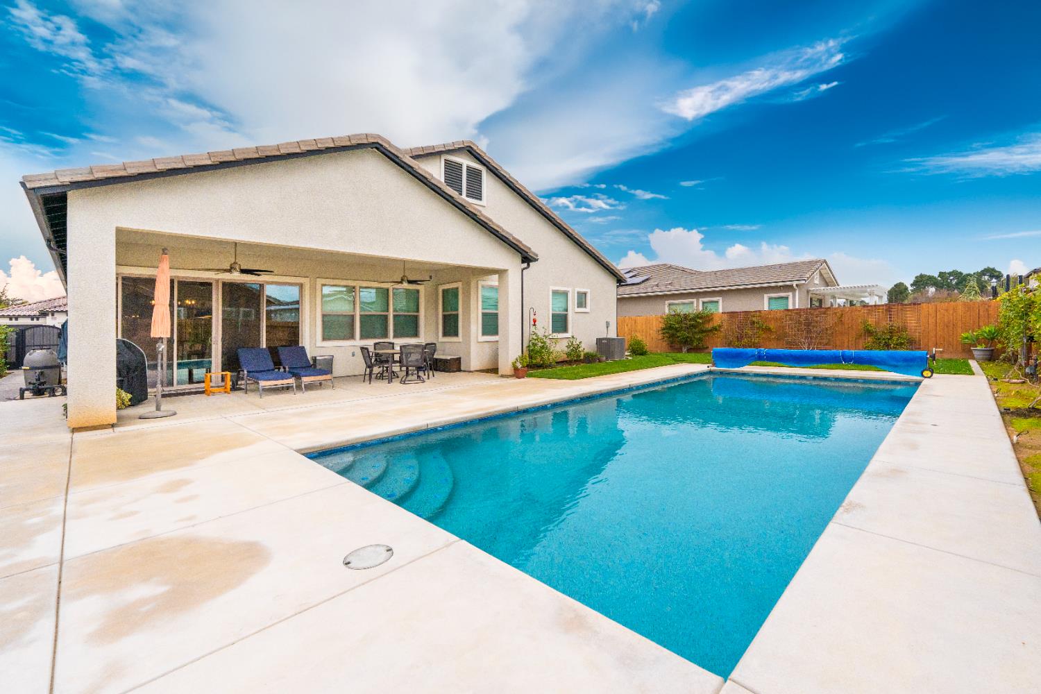 1731 N Hanson Ave, Clovis, CA 93619