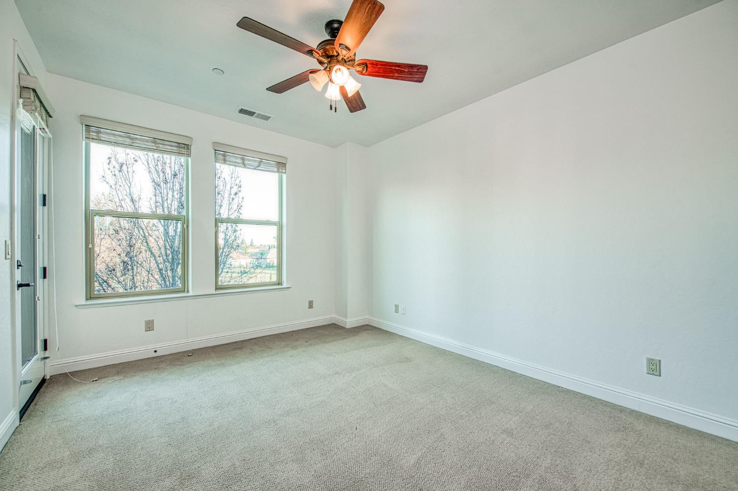 11384 N Via Montessori Dr, Fresno, CA 93730