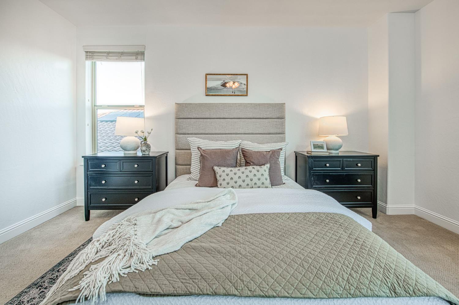 11384 N Via Montessori Dr, Fresno, CA 93730