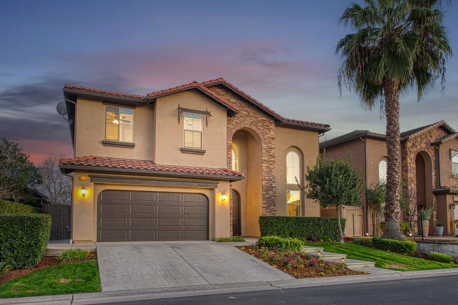 11384 N Via Montessori Dr, Fresno, CA 93730