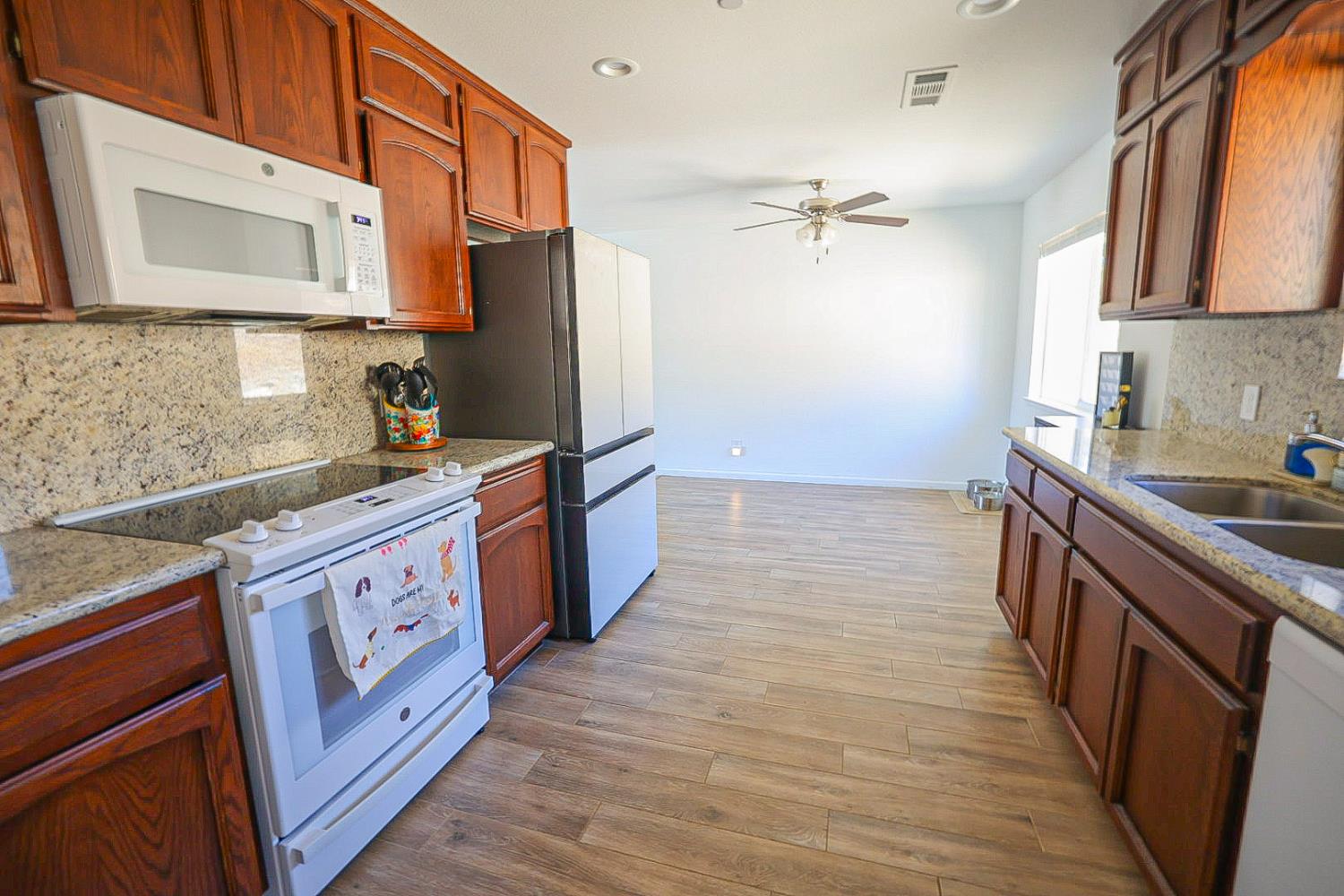 29215 Yosemite Springs Pkwy, Coarsegold, CA 93614