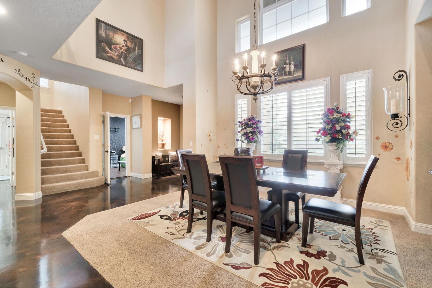 2524 E Granada Ave, Fresno, CA 93720